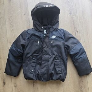 Nike Boys Outdoor Woven Hooded Color Blocked Winter Coat Jacket